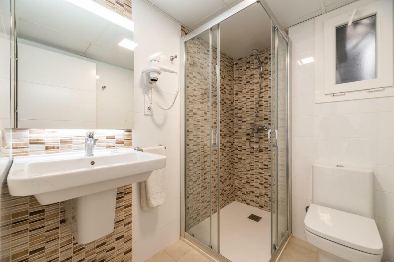 Rentalmar Navarra Family Suites Salou Dış mekan fotoğraf